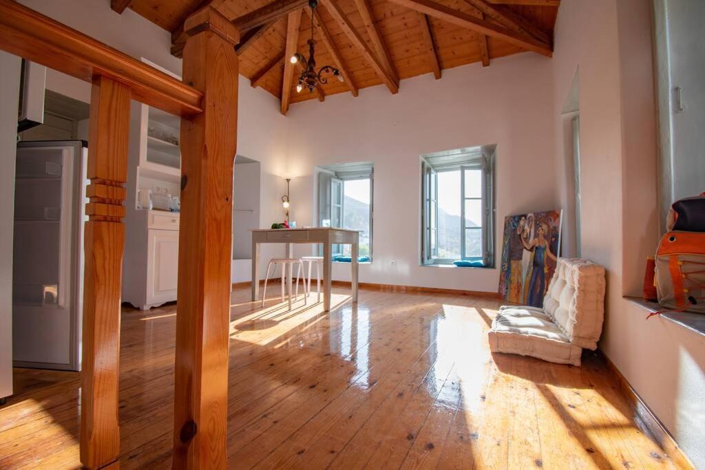 Iolis Loft Hydra Apartamento Exterior foto